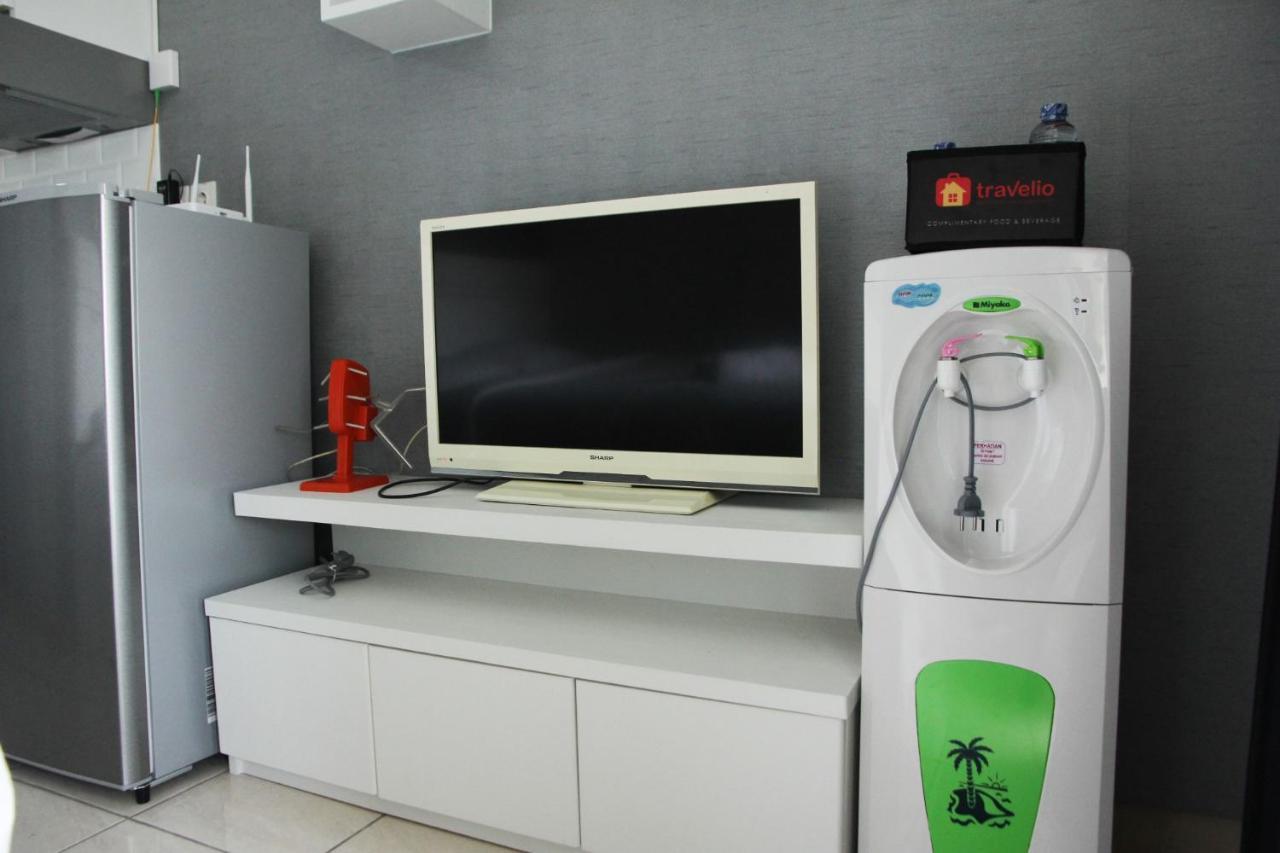 Modern And Comfortable Studio Apartment Springlake Summarecon Near Summarecon By Travelio Bekasi Dış mekan fotoğraf